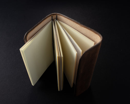 Traveler’s Rite — Wayfarer in Warm Chestnut