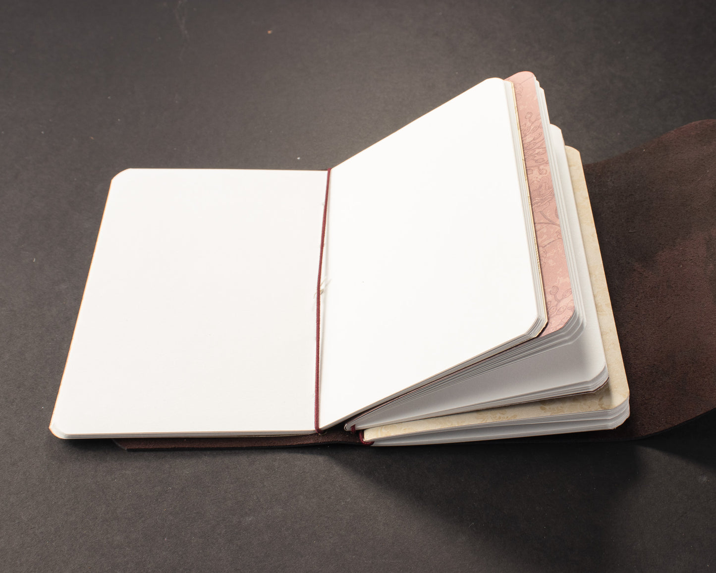 The Voyager — Traveler’s Journal in Oil-Tanned